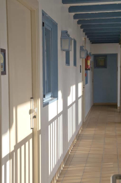 Cats Chill Out Hostel Madrid Exterior photo